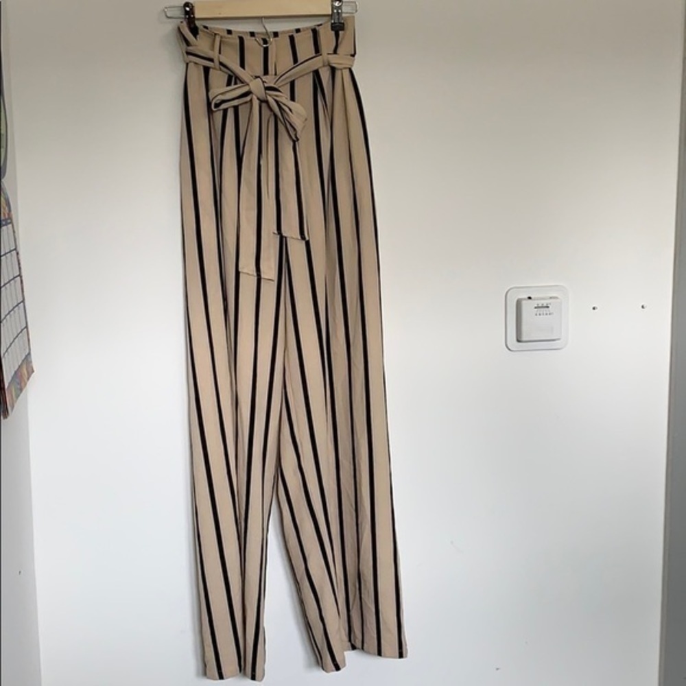 BRAND NEW WITH TAGS Paper Bag Pants​​​​